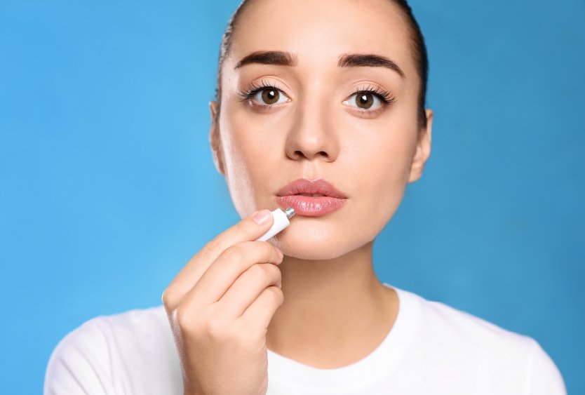 caring_for_lip_lift_in_turkey_incision