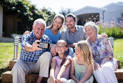 different_age_groups_for_hollywood_smile_in_turkey