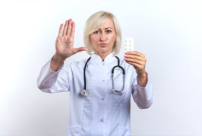 doctor__with_restrictions_before_vaginoplasty_in_turkey