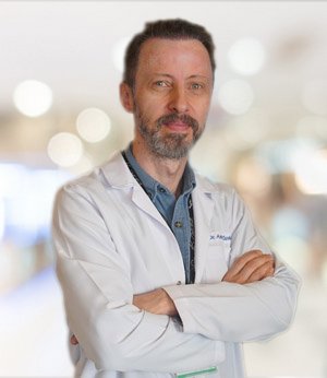 dr_aykut_limb_lengthening_surgeon_in_turkey