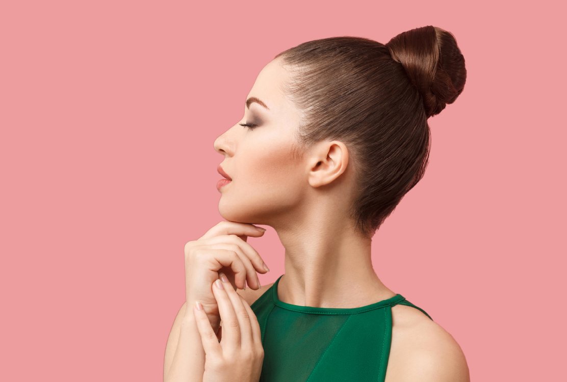 woman-after-chin-liposuction-in-turkey