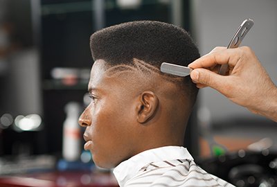 young_man_with_expressive_hairstyle_after_afro_hair_transplant_in_turkey